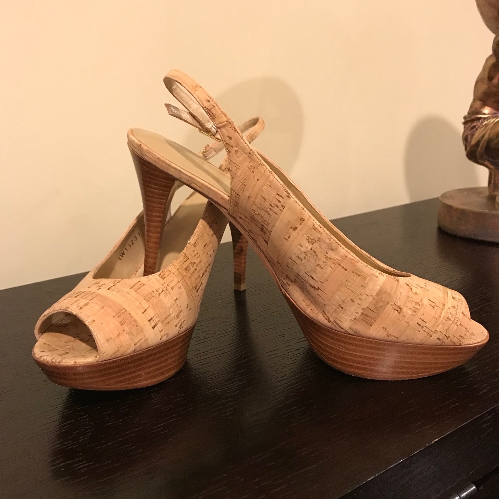 size 11 Stuart Weitzman sandals